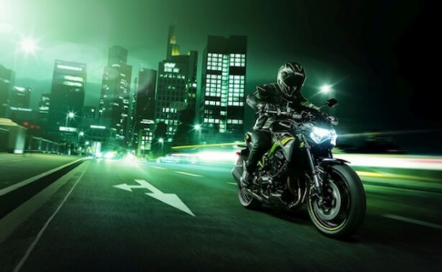 Kawasaki Z900 2020 duoc nang cap ca ve thiet ke lan tinh nang