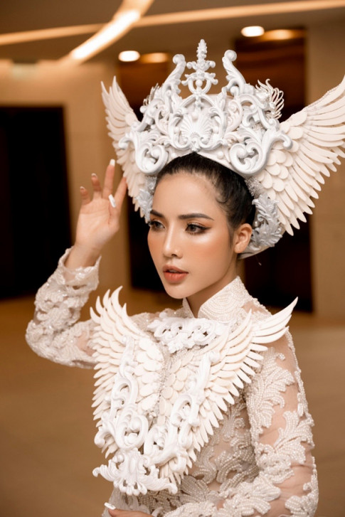 Ha Colux – Top 10 Hoa hau Ao dai Viet Nam 2022 tung la nan nhan cua body shaming