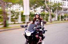 5 nữ biker cá tính với niềm đam mê xe phân khối lớn