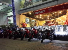 Ducati Hyperstrada chinh phục Phan Thiết