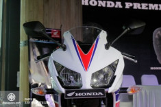 Honda CBR250R 2014 đèn pha đôi chính thức trình làng
