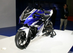 Yamaha R25 đẳng cấp với động cơ 2 xi lanh