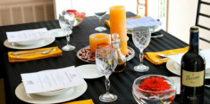 10 phép lịch sự “nhất định phải biết” trên bàn ăn