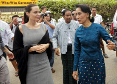 Angelina Jolie gặp lãnh tụ đối lập Aung San Suu Kyi