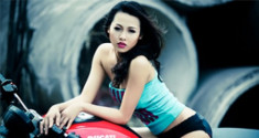 Bản sao “Phi Thanh Vân” lạnh lùng đầy gợi cảm bên Ducati Monster
