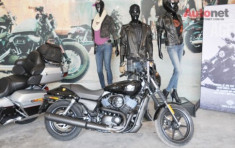 Cận cảnh Harley-Davidson Street 750 giá chưa đến 300 triệu đồng tại VN
