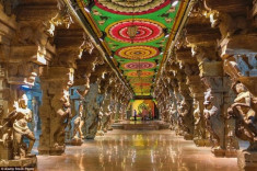 Cận cảnh ngôi đền Meenakshi ‘màu mè’ và lâu đời nhất Ấn Độ