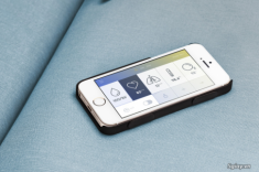 Case cao cấp đo huyết áp, nhịp tim và hơn thế nữa cho iPhone