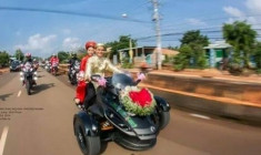 Chú rể cưỡi siêu 3 bánh Can-Am Spyder đi rước dâu tại Bình Phước