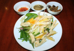 Cơm gà Tam Kỳ hút khách Sài Gòn