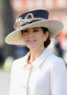 Công nương Đan Mạch vượt Kate Middleton thành ‘nữ hoàng phong cách’