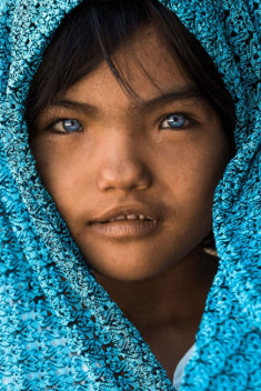Đôi mắt Việt qua ống kính nhiếp ảnh gia Pháp