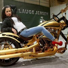 Harley-Davidson dát vàng trị giá 20 tỷ đồng