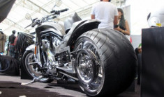 Harley-Davidson V-Rod Độ của một Biker Sài Gòn