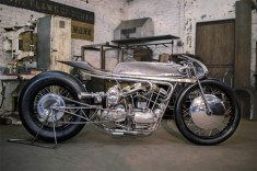 Harley Ironhead Hazan chiếc môtô độ siêu tưởng