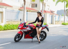 Honda CBR150R 2015 đọ dáng cùng mẫu teen xinh đẹp