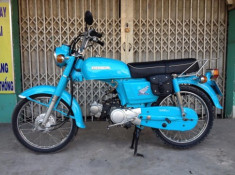 Honda CD dọn keng xà beng với tông xanh nước biển