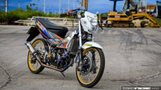 Honda Sonic độ khủng đầy phong cách của biker Thái Lan