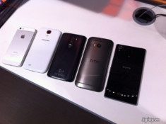 HTC One 2014 đọ dáng với các đối thủ