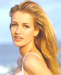 Karen Mulder muốn tự tử?