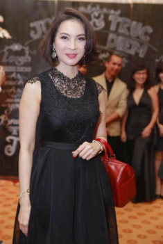 Lê Khánh, Thanh Mai dẫn đầu top sao đẹp với váy nữ tính