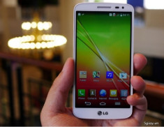 LG G2 làm mới mình với màn hình nổi