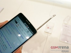 LG G3 Stylus có màn hình 5,7 inch kèm cây bút cảm ứng.