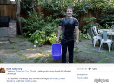 Mark Zuckerberg thách Bill Gates đổ nước đá lên người