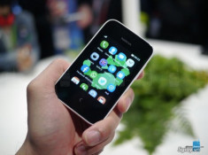 [MWC 2014] Cận cảnh hai điện thoại giá rẻ, cực chất của Nokia