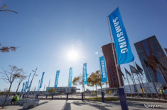 [MWC 2014] Khung cảnh bên ngoài tại triển lãm công nghệ thế giới: Samsung chiếm hầu hết