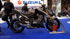 Naked Bike hầm hố Suzuki GSX-S1000 chính thức lên kệ trong 2015
