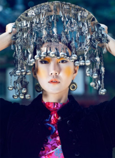 Người mẫu Hàn Quốc rực rỡ trong áo dài Việt
