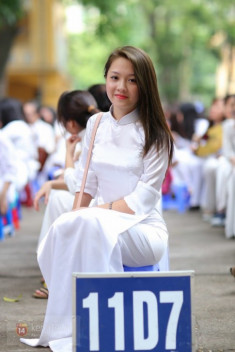 Nữ sinh Hà Nội xinh đẹp ngày bế giảng