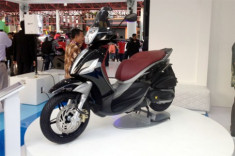 Piaggio ra mắt cặp đôi scooter sport tại Indonesia
