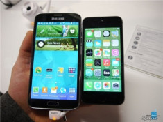 Samsung Galaxy S5 và iPhone 5S: Kẻ tám lạng người nửa cân