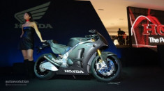 Siêu xe đua Honda RC213V-S phiên bản sợi carbon tuyệt đẹp