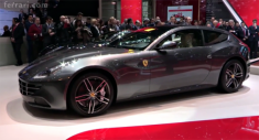 Siêu xe Ferrari được tích hợp CarPlay của Apple