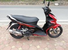 Suzuki Hayate 125 màu đỏ đen