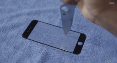 Test độ bền mặt kính sapphire của iPhone 6