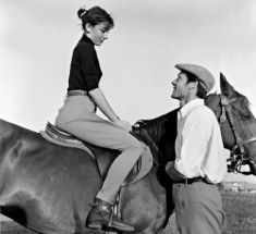 Thời trang đời thường của Audrey Hepburn