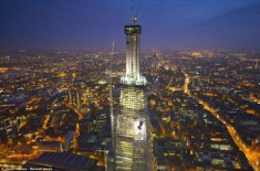 Tòa tháp cao nhất châu Âu qua ảnh