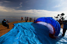 Tranh tài dù lượn từ độ cao 600 mét ở Đà Nẵng