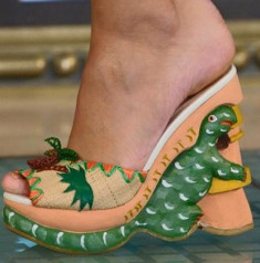 Trào lưu thiết kế giày khủng long ăn theo ‘Jurassic World’