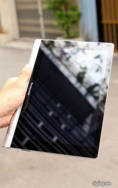 Trên Tay Lenovo Yoga Tablet 10 HD : Snapdragon 400, Màn hình Full HD, Camera 8MP