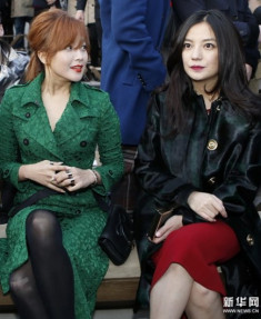 Triệu Vy, Kim Hee Sun xem thời trang ở London