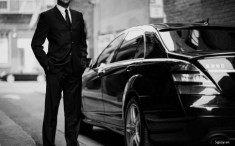 Uber - Đi xe hơi “sang chảnh”, chi phí “bần cố nông”