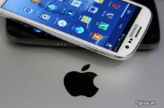 Vì Apple, Samsung có nguy cơ giảm lãi 4 quý liên tiếp