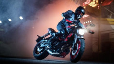 Yamaha MT-07 chiếc nakedbike giá rẻ ra mắt phiên bản stunt mới