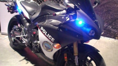 Yamaha R1 police quá dữ cho đội cảnh sát Long Beach