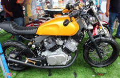 Yamaha VX750 độ cafe racer cực kì phong cách tại ngày hội môtô